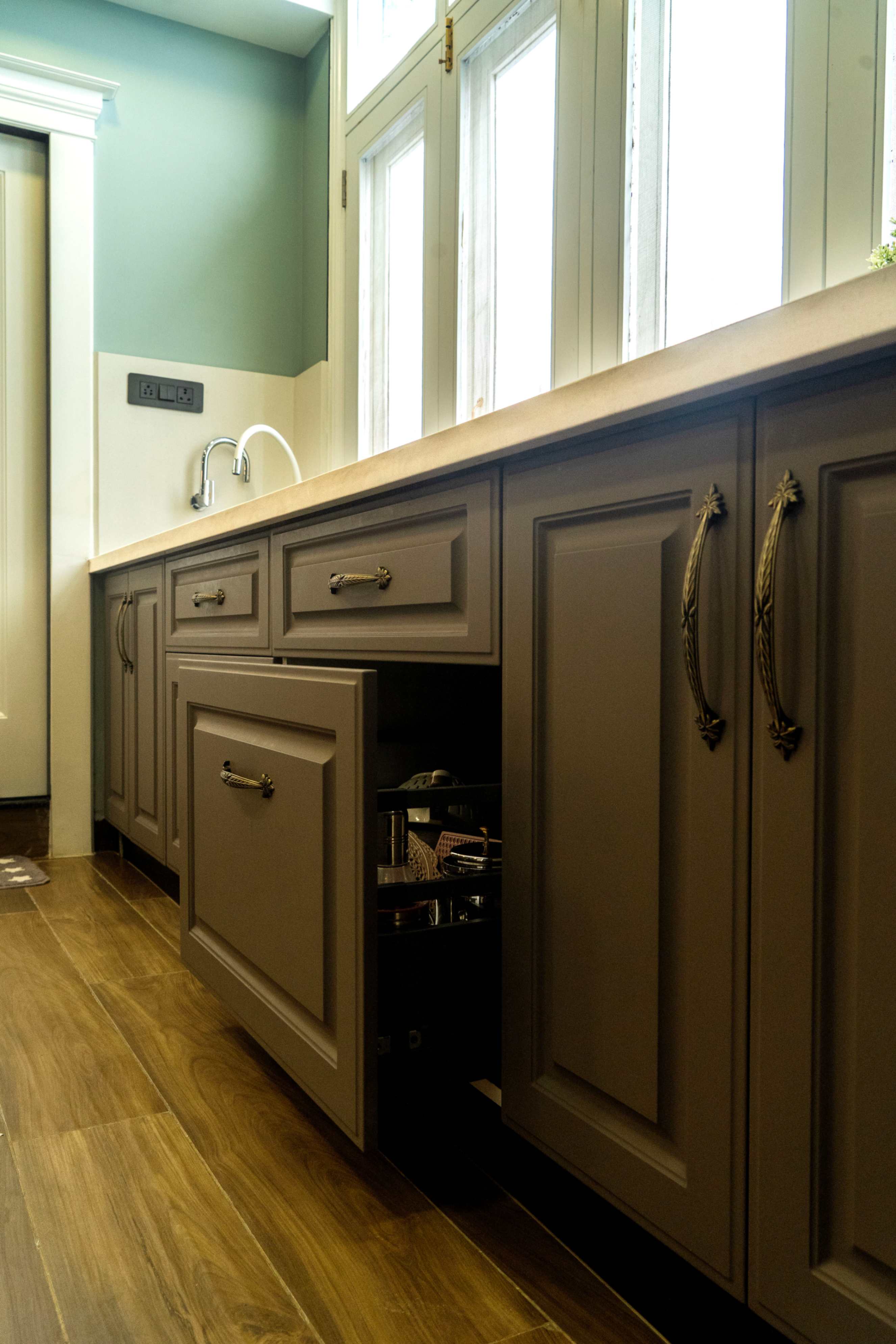 Functional modular kitchen